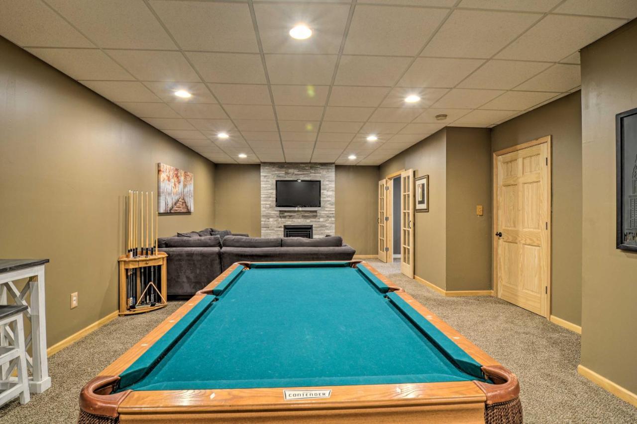 Cozy Apartment With Outdoor Entertaining Space! Petoskey Exterior photo